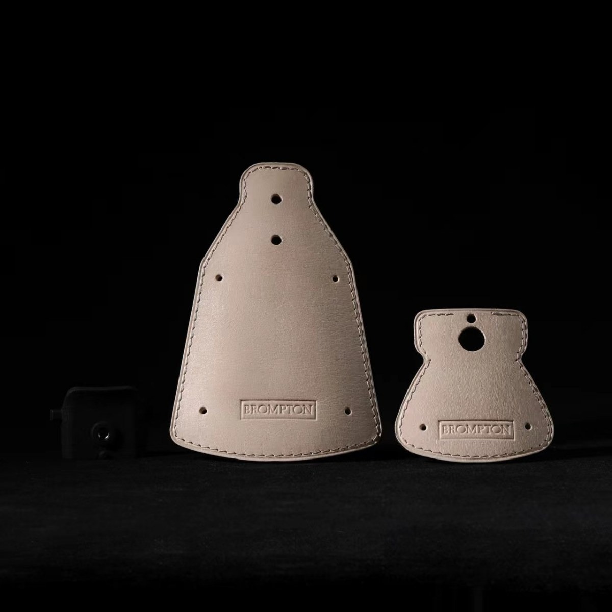 DC High-grade Genuine Leather  - Bike Fender Set recension och pris