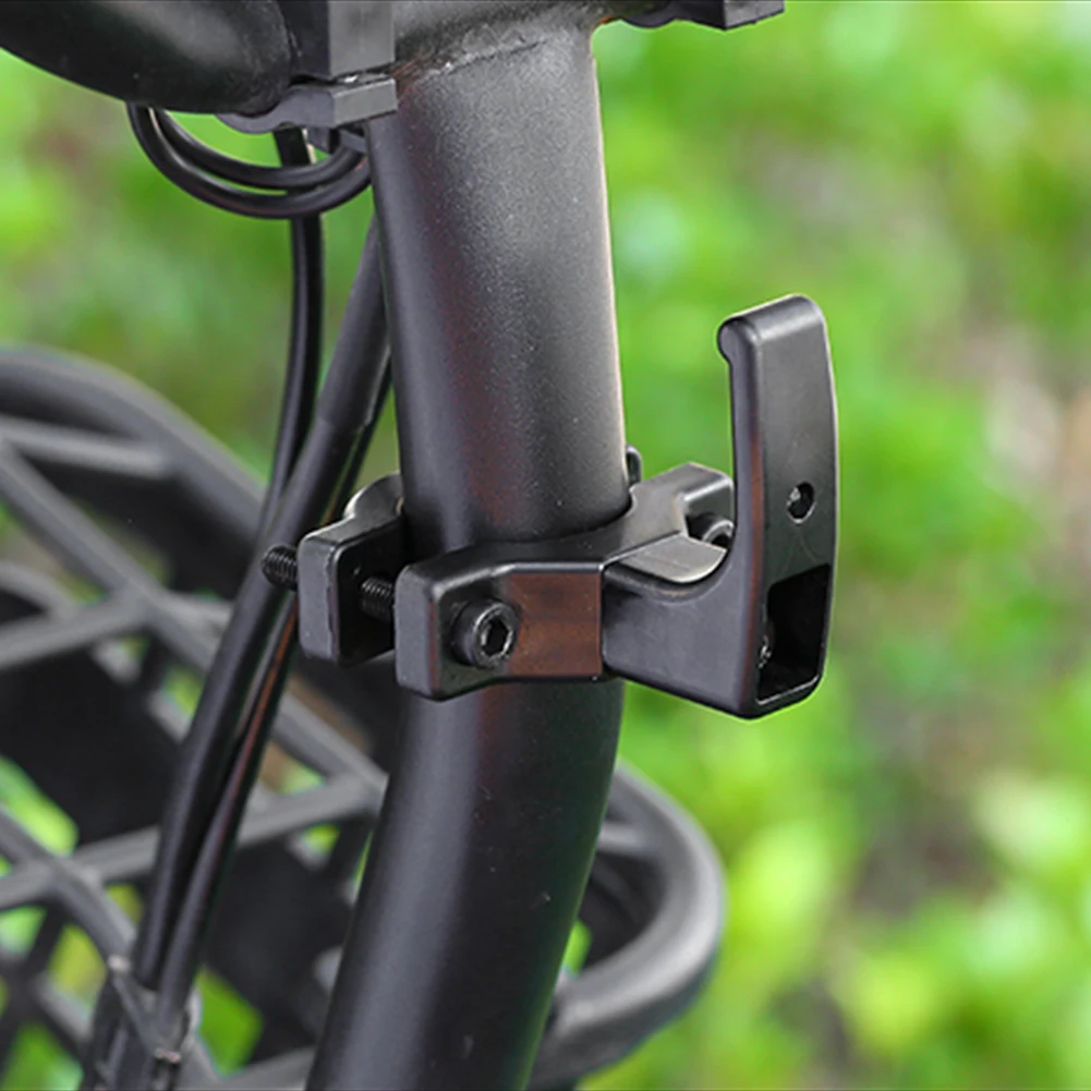 Hooks Motorcycle Helmet Access - Cycling Backpack recension och pris